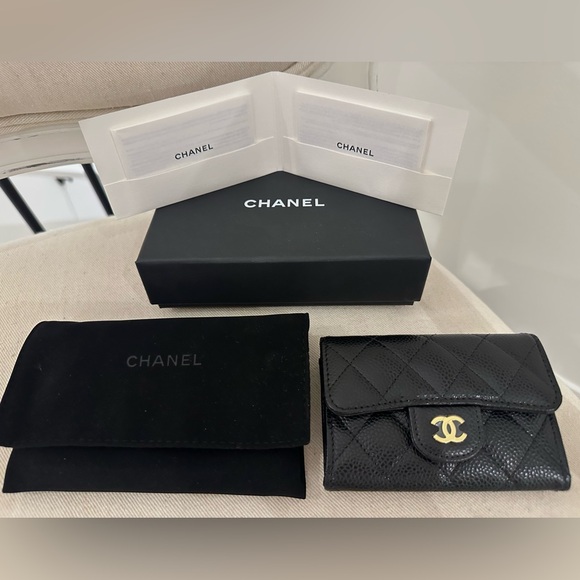 Classic Chanel Black Caviar Quilted Flap Card Holder Wallet Black Gold NWT - Picture 2 of 10